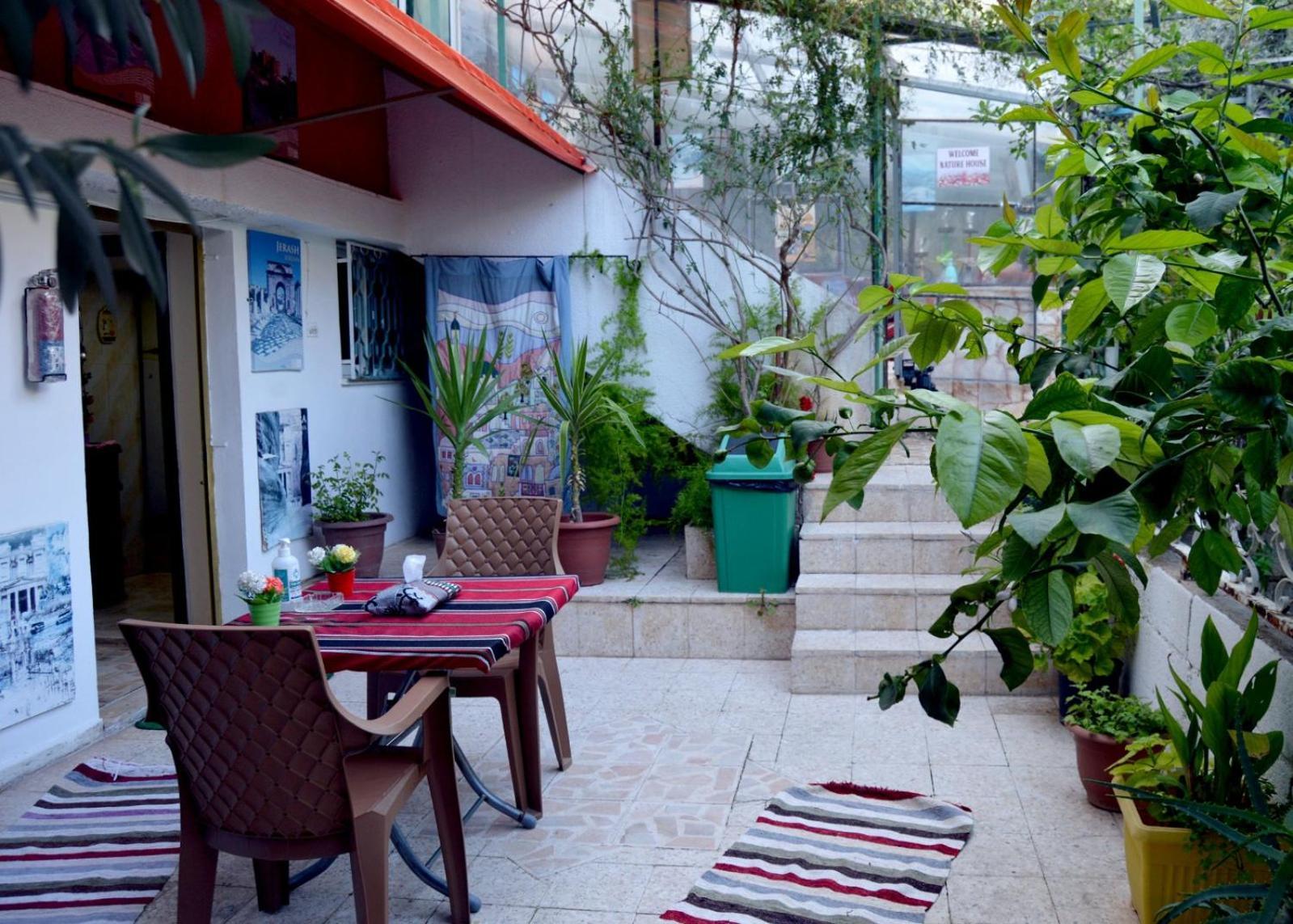 بيت الطبيعة nature house جرش المظهر الخارجي الصورة